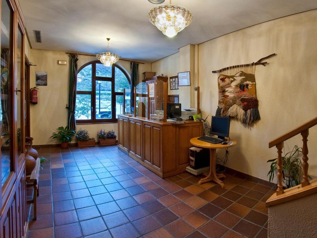 Hotel Tierra de la Reina Boca de Huérgano Zimmer foto